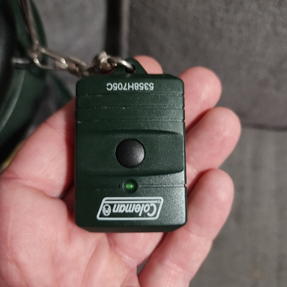 Coleman Remote Control Family Size-Lantern - Picture 6 of 6